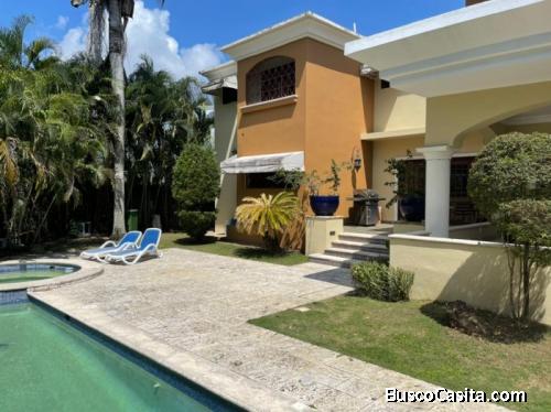 Casa En Venta En Los Cerros De Arroyo Hondo
