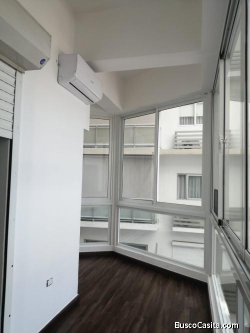 Apartamento En Alquiler Torre Clasica En La Esperilla.; Idi: 135259