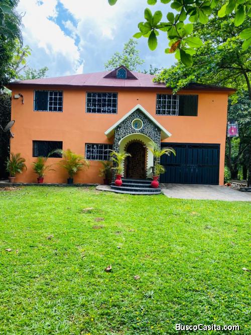 VILLA AMUEBLADA DE VENTA EN BONAO