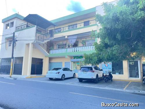 EDIFICIO DE 3 NIVELES DE VENTA EN BONAO