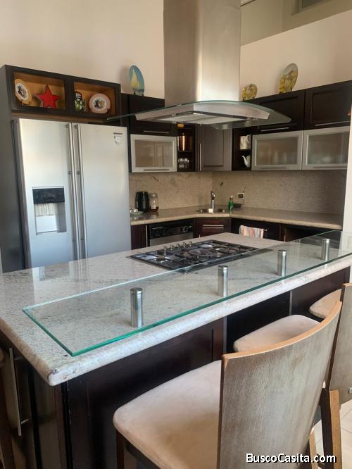 EN PIANTINI Distrito Nacional DPTO listo para vivir   SE VENDE   376