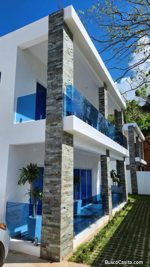 SE VENDE INMUEBLE DE 4 APARTAMENTOS EN LAS TERRENAS (prov. Samana’ – Rep. Dominicana) – 365,000 usd