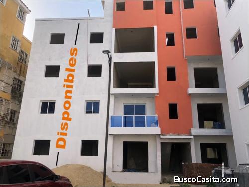 VARIOS APTOS EN CONSTRUCCION,  Aut.  de San Isidro, a 3 MIN DEL OLE, CASI LISTOS