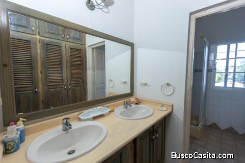EN VENTA VIVIENDA 3 Ambientes EN PUNTA CANA PROXIMO AL MAR  946