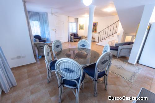 VILLAS 3 Piezas EN PUNTA CANA CERCA DE LA PLAYA  820