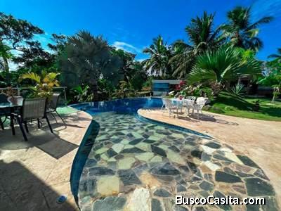 hermosa hacienda con dos villas construidas completamente amobladas en Baoba, Cabrera Rep. Dom
