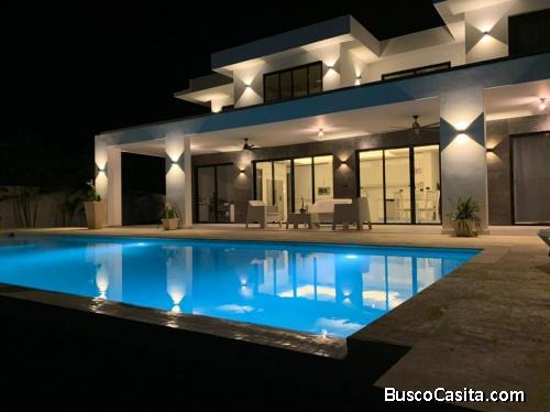 Villa de 4 habitaciones, amueblada, en Sosua, Puerto Plata