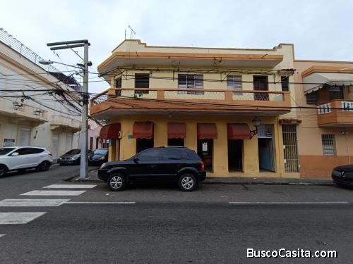 VENDO SUPER LOCAL COMERCIAL, 2 Niveles en la  Palo Hincado esq. Arzobispo Porte,  Zona Colonial
