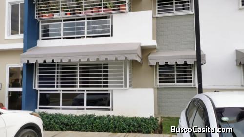 Alquilo Amplio Apartamento En La Rep De Colombia.; Idi: 134571