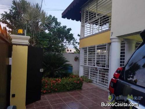 Hermosa Casa En San Isidro En Venta; Idi: 86423