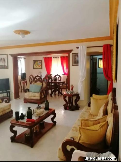 VENDO CASA EN VISTA HERMOSA