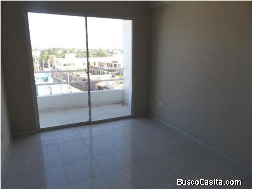 Apartamento con amplia terraza de 63mt2 (con posibilidad de construcción) cerca próximo metro
