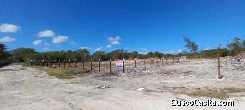 PUNTA CANA: TERRENO A 1,700 METROS DE LA PLAYA.