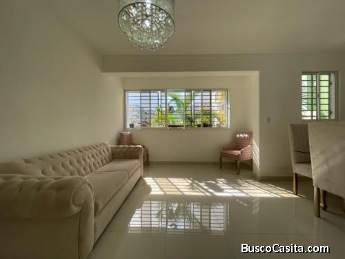 Apartamento En Venta  Con Patio, Colina Del Arroyo Ii; Idi: 137289