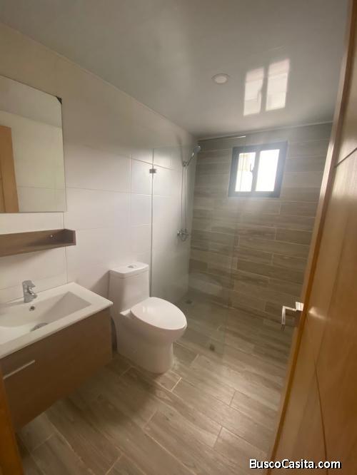 Apartamento amplio de 106mts 2 parqueos LISTO prox. a Colina Centro Mall