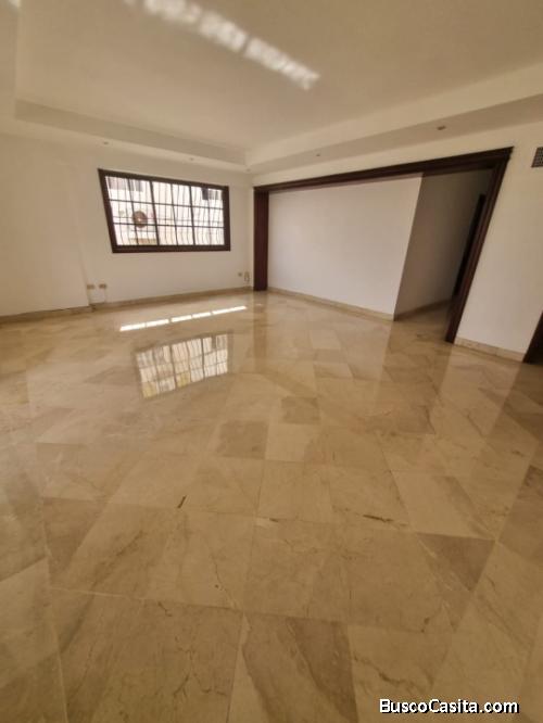 Apartamento en alquiler en los Cacicazgos