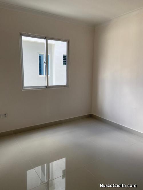 Apto Listo para entregar DE 3 HABITACIONES  EN LAS CAYENAS en AUTOPISTA SAN ISIDRO 637