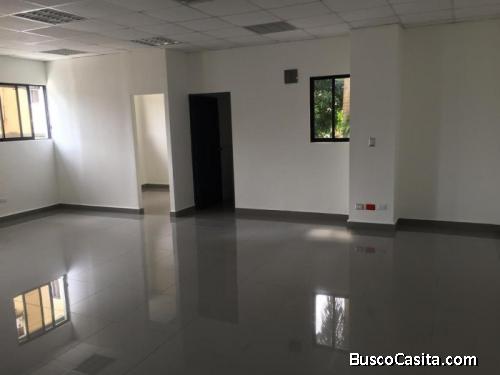 Local En Alquiler Para Oficina En Los Prados; Idi: 91644