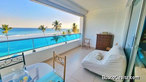 Apartamento en Venta en Juan Dolio Primera Línea de playa (semi Amueblado ) 