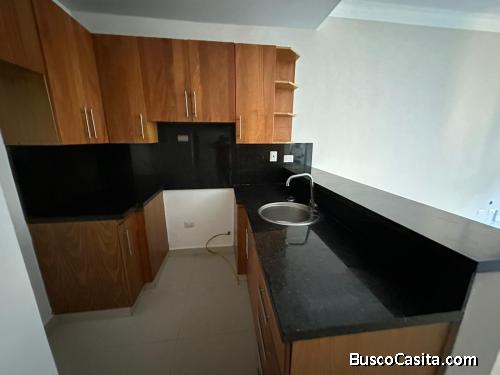 ALQUILO HERMOSO APARTAMENTO EN PIANTINI