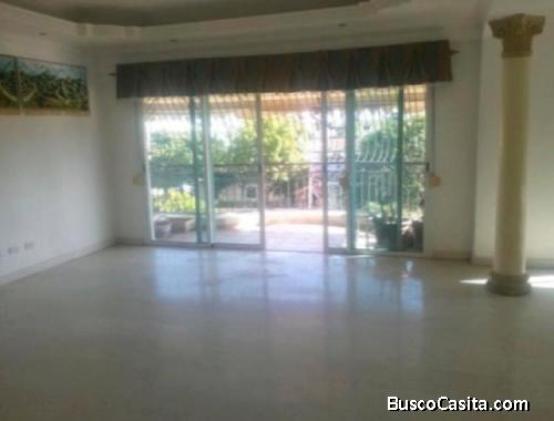 Amplio Apartamento En Alquiler  En Bella Vista; Idi: 93973