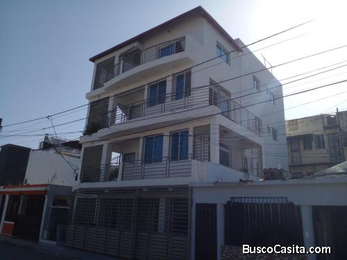 Edificio De Apartamentos En Venta En La Zona Oriental; Idi: 139261