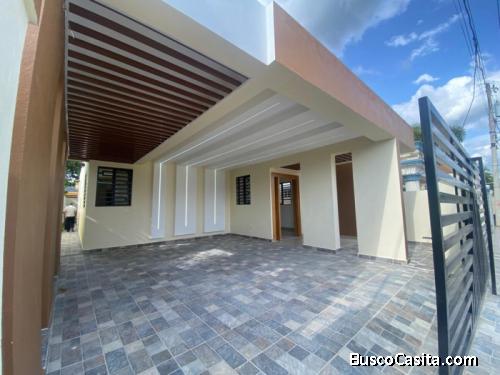 En Venta Casa  Exclusiva En  27 De Febrero , Santiago ; Idi: 139323