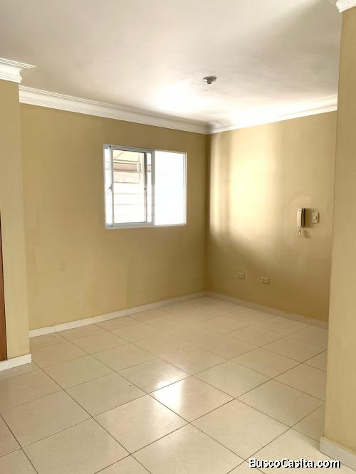 ALQUILO APARTAMENTO EN COLINAS DEL OESTE