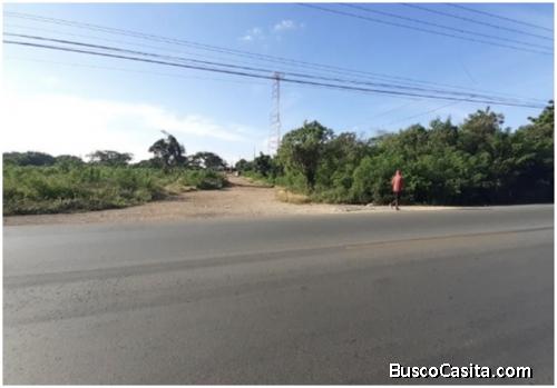 ATENCION ROMANA:  VENDO SOLAR  de 3,100 Mts.2 en el Km. 7 de la Carretera vieja,  ROMANA – SAN PEDRO