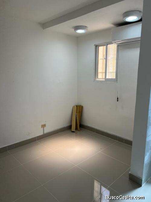 Local comercial en alquiler en Zona Universitaria