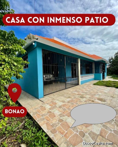 CASA CON AMPLIO TERENO DE VENTA EN BONAO