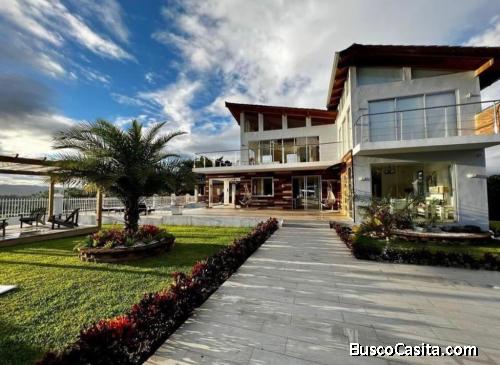 VILLA CON AMPLIO TERENO DE VENTA EN JARABACOA