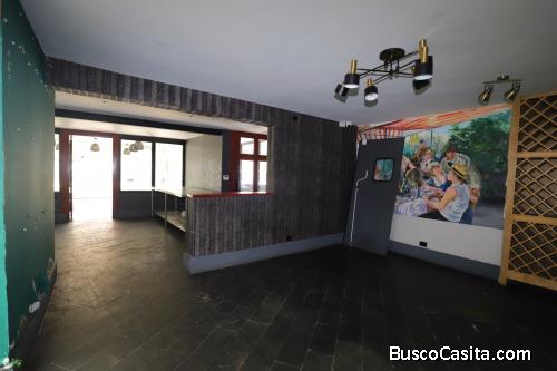 Alquilo local comercial para franquicia de restaurante en Naco