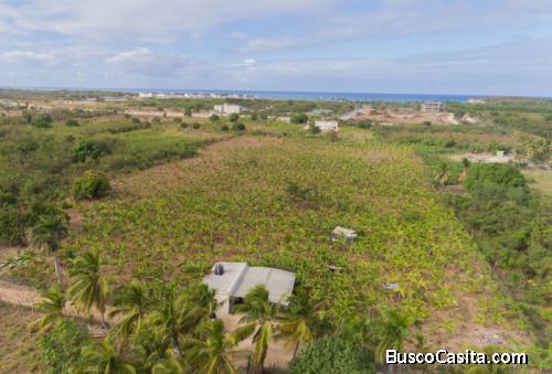 Solar de 25,989 Metros Cuadrados Cerca de Playa Macao