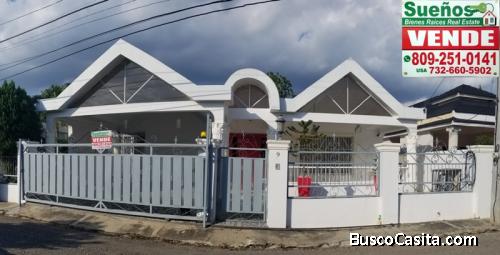 Casa en venta en la Flor de Gurabo, Santiago, Rep. Dom