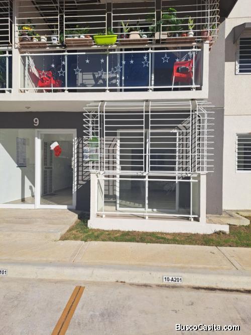 Apartamento En Alquiler En Primer Nivel En Las Americas; Idi: 140456