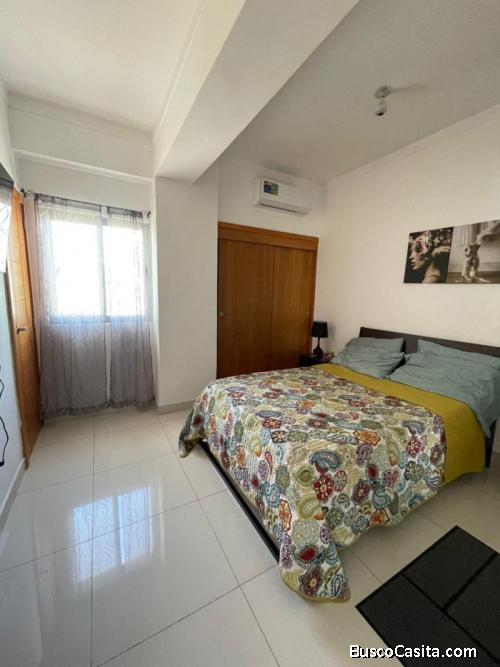 Piso Alto  Apartamento Amueblado   en  Alquiler en Seralles 