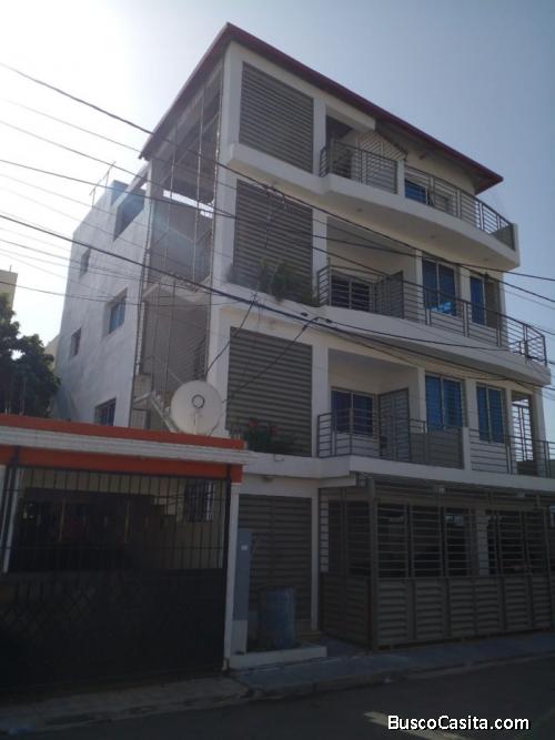 En Venta Edificio Residencial En Santo Domingo Este ; Idi: 140772