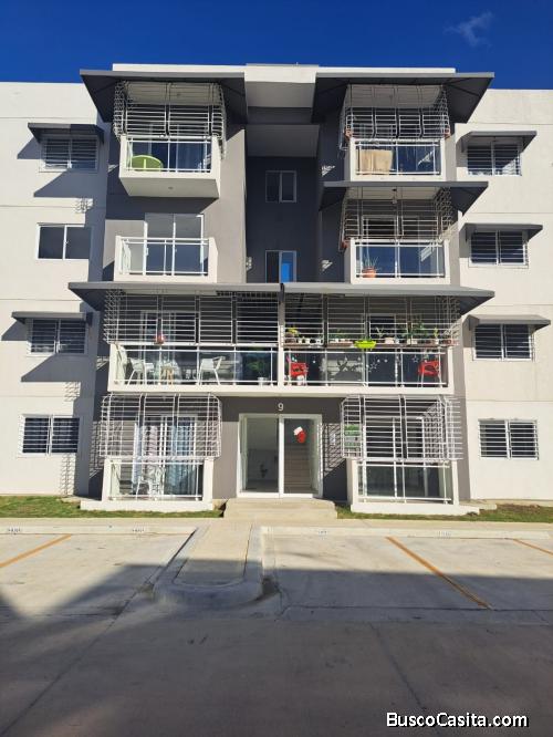  Apartamento en Alquiler en Primer nivel en Las Américas