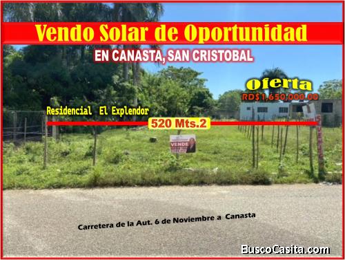 Vendo Excelente Solar de 520 Mts.2 para construir  Villa o Negocios