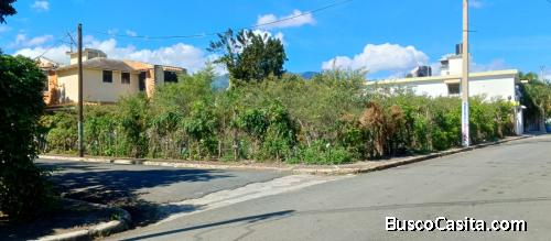 SOLAR DE 640 MTR DE VENTA EN EL CENTRO DE BONAO