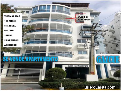 SE VENDE APTO CON VISTA AL MAR EN GAZCUE, 2 Habs.,  Balcón, 5to Piso,  Oportunidad