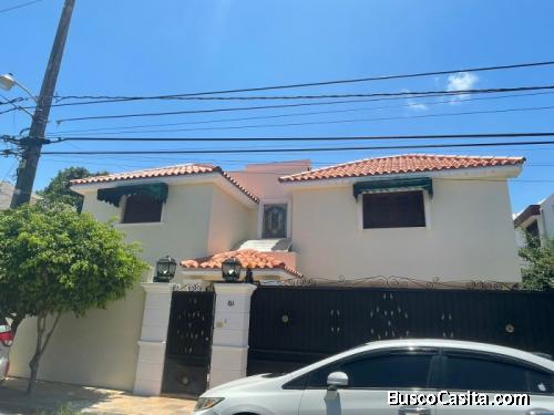 Casa en alquiler en el Millón ideal para vivir, oficinas por su cercanía a las vías como la avenida 