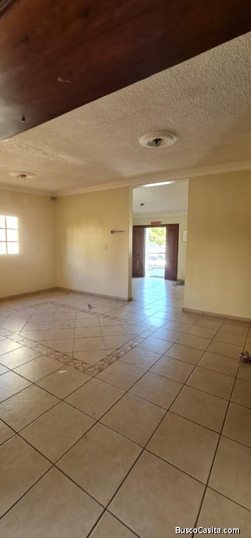 ALQUILO CASA EN LOS PRADOS PUEDE SER USO COMERCIAL