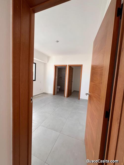 Alquilamos y vendemos modernos apartamentos a estrenar Piso Alto Evaristo Morales. 