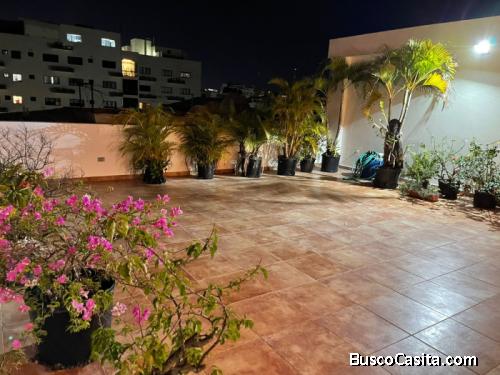 Vendo Hermoso Penthouse En El Millón Con 4 Habitaciones; Idi: 141535