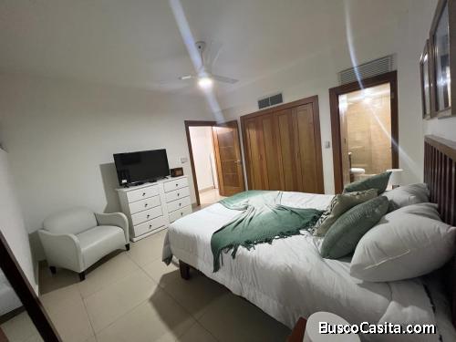 Apartamento en Alquiler amueblado en la Zona de  Juan Dolio primera linea de Playa 