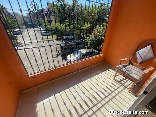Apartamento en Venta en la Jacobo Majluta 2do Piso Res Villa de Los Milagros  RD$3,500,000 
