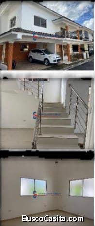 VENDO CASA EN RESIDENCIAL LAS HORTENSIAS BONAO