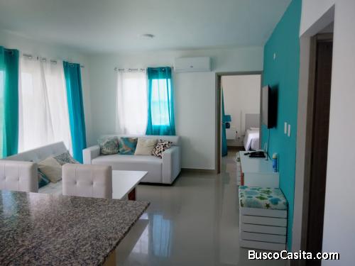 Se Alquila vivienda de  dos recámaras   Punta Cana
